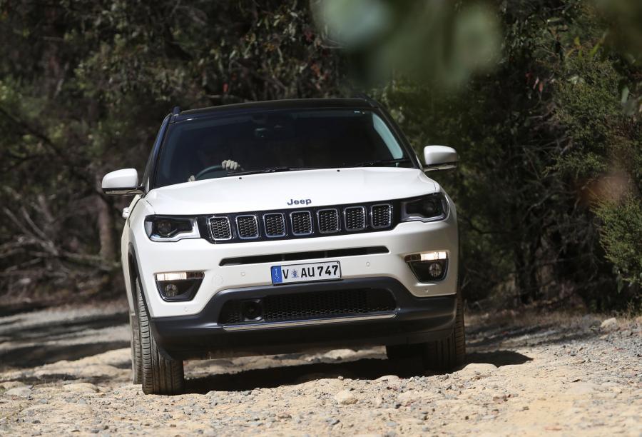  Jeep Compass Limited (MP) 2017 года  (AU) (фото 32 из 41)